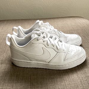 Nike kids court borough